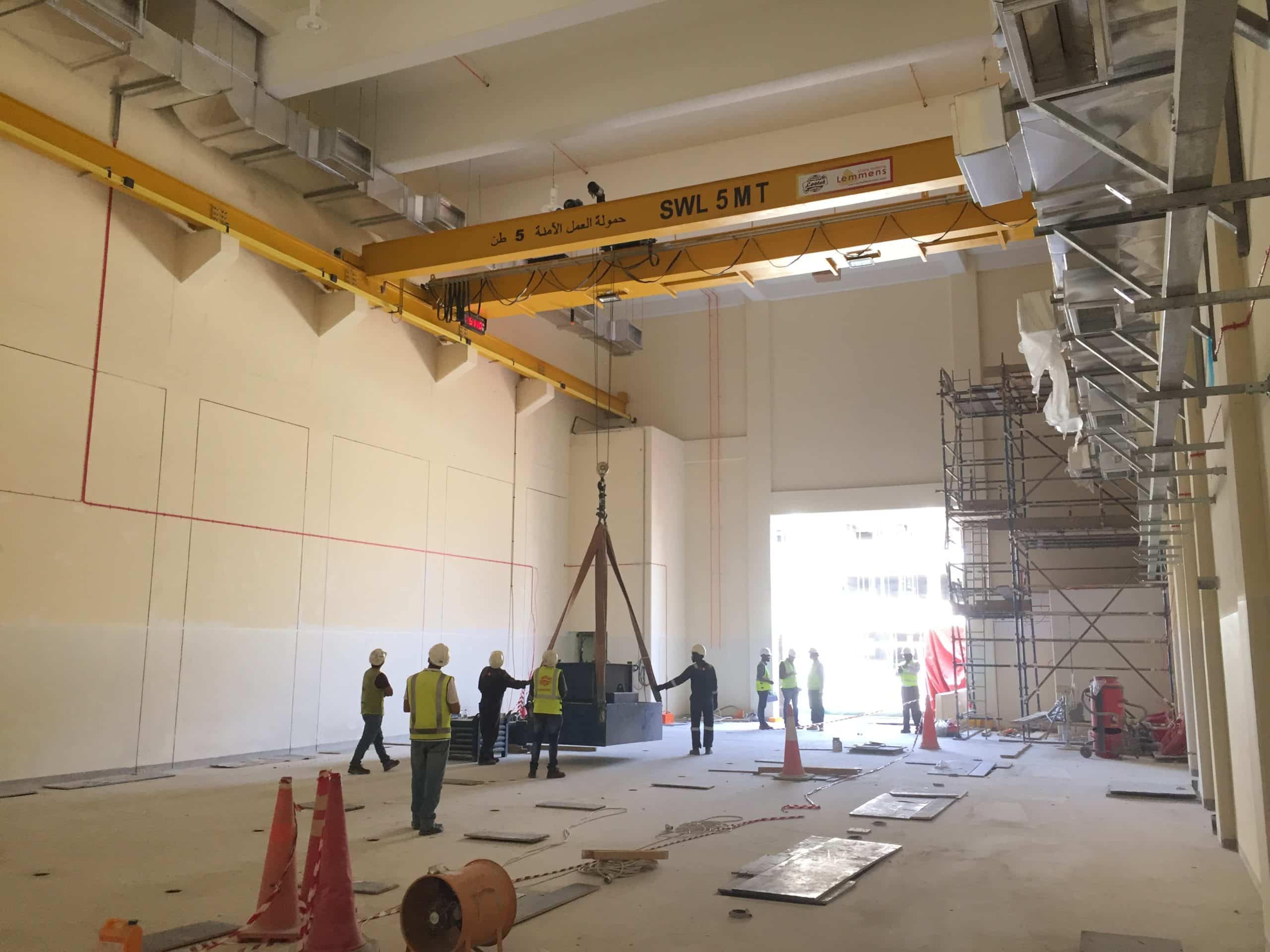 Lootahlemmens overhead crane